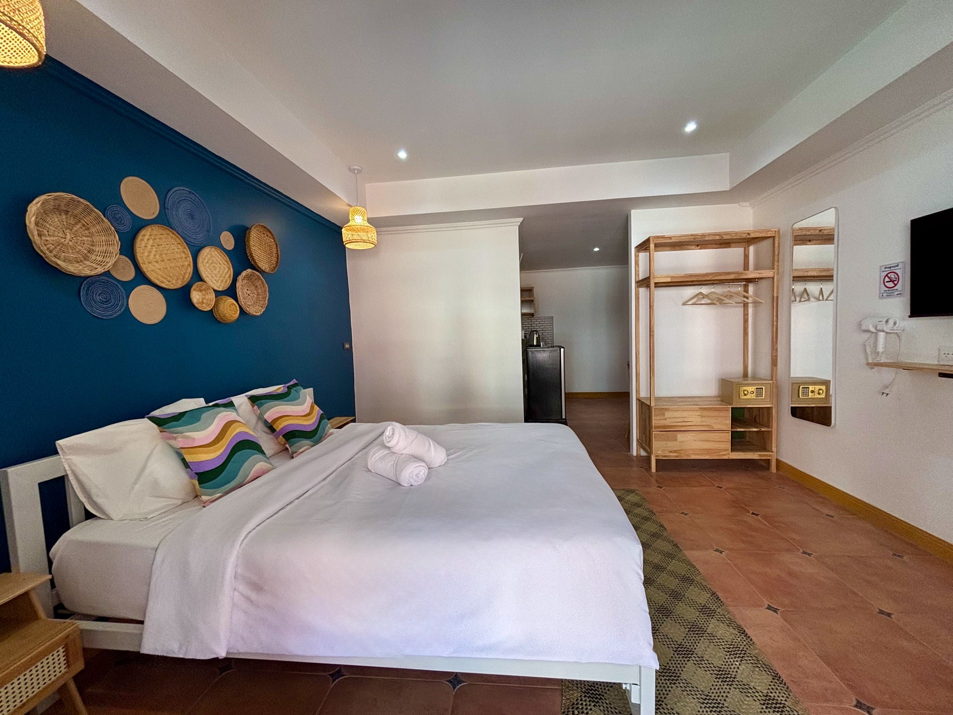 Studio Balcony Room