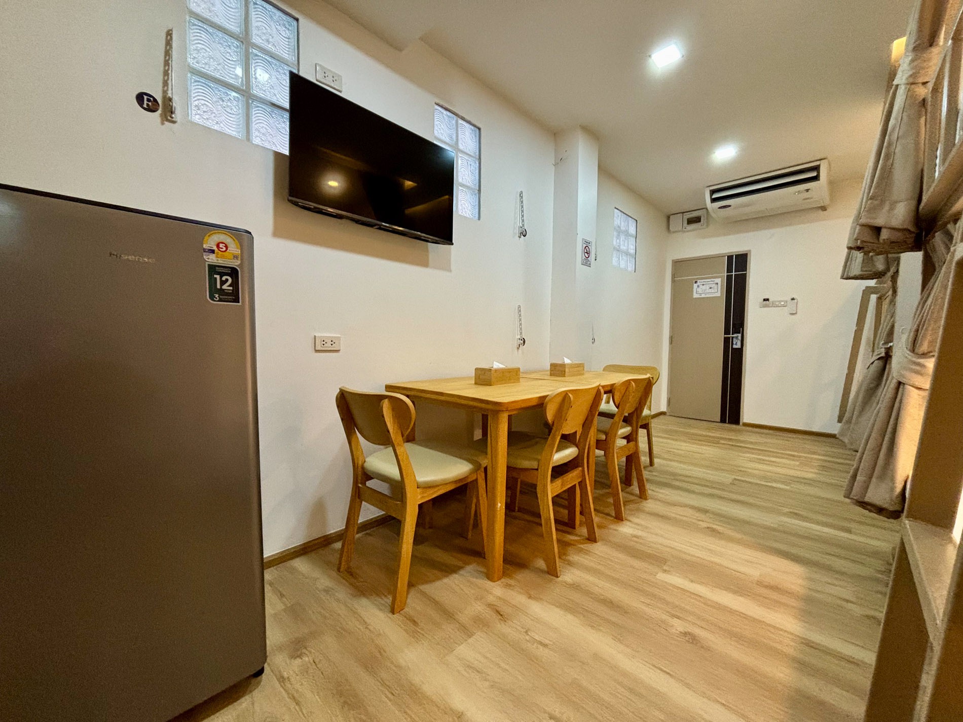 Bunk Bed in Mixed Dormitory
