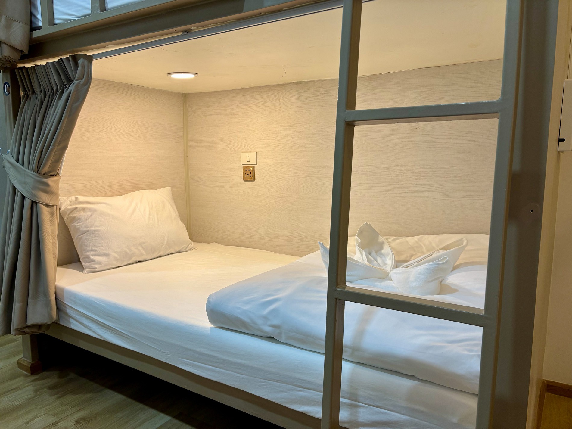Charm Hostel Pratumnak