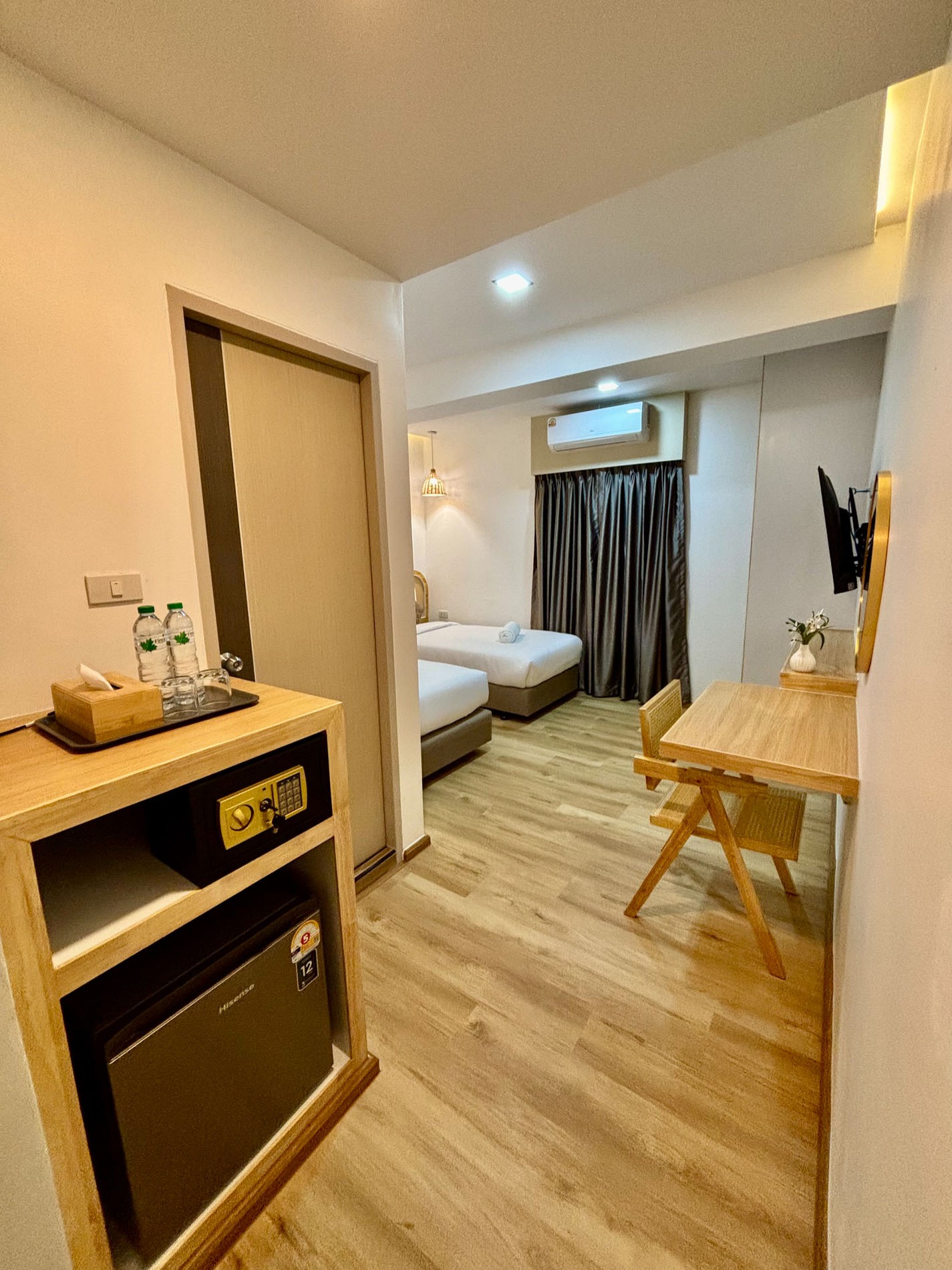 Classic Twin Room