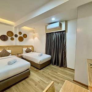 Classic Twin Room